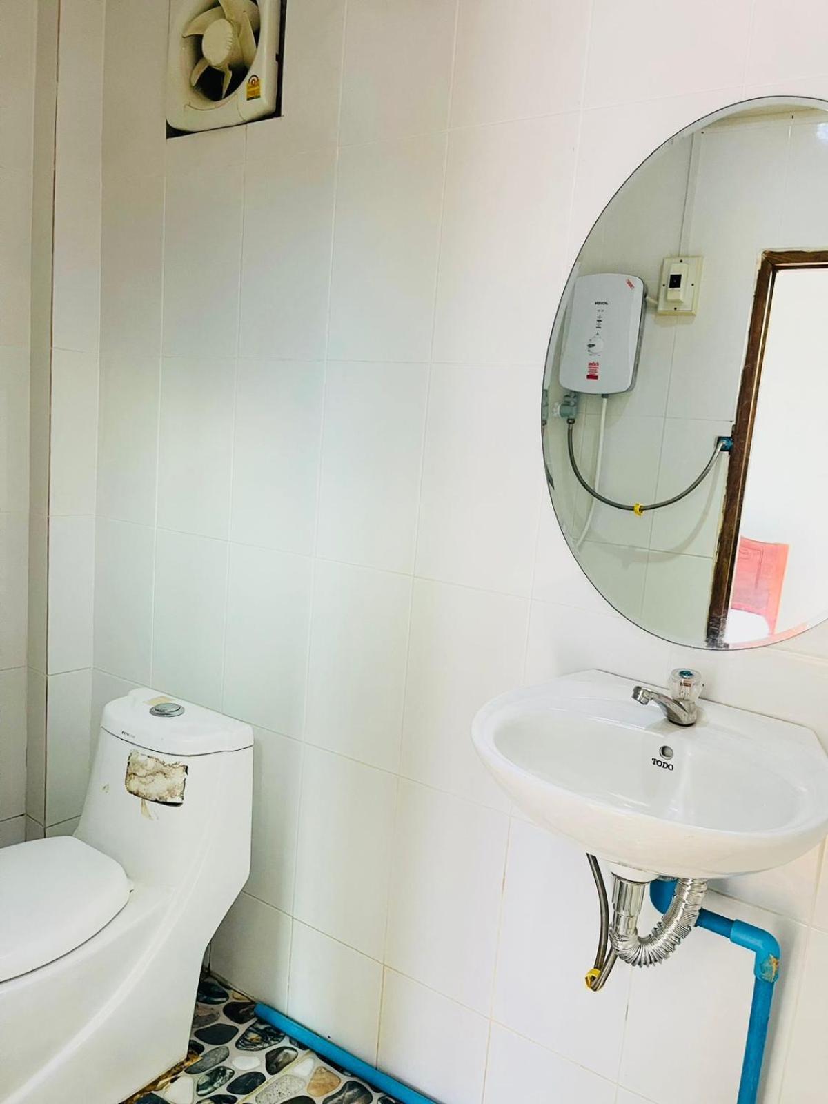 Alisona Hostel Vangviang Kültér fotó